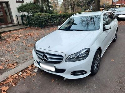 Gebraucht Mercedes E250 Avantgarde 204 PS (150 kW) 2014 Weiß Kombi
