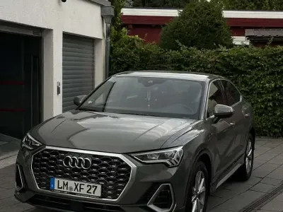 Gebraucht Audi Q3 150 PS (110 kW) 2024 Grau SUV