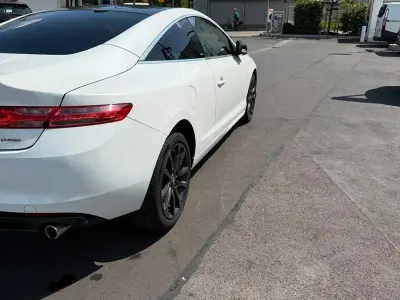 Gebraucht Renault Laguna Coupé 179 PS (131 kW) 2013 Weiß Coupé