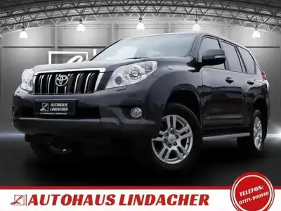 Gebraucht Toyota Land Cruiser Life 190 PS (139 kW) 2013 Magnetic grey (metallic) SUV
