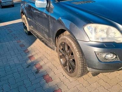 Gebraucht Mercedes ML450 305 PS (224 kW) 2010 Grau SUV