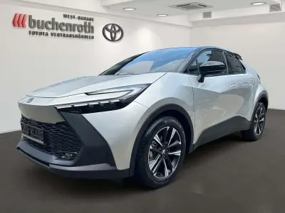 Neu Toyota C-HR Team 140 PS (102 kW) 2026 Precious silver (1j6)/ black (202) SUV