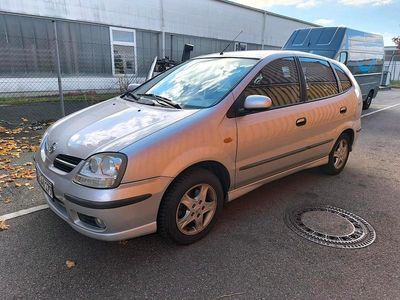 Gebraucht Nissan Almera Tino 116 PS (85 kW) 2006 Silber Van / Kleinbus