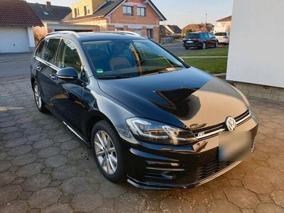 Gebraucht VW Golf VII R-line 150 PS (110 kW) 2019 Schwarz Kombi