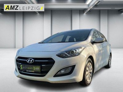 Polar white / sol Gebraucht 2017 Hyundai i30 Classic Kombi | 9.990 € (Fairer Preis)