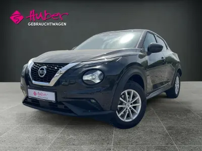 Gebraucht Nissan Juke N-Connecta 114 PS (83 kW) 2022 Black metallic (metallic) SUV
