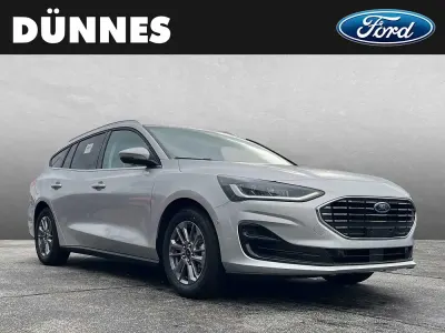 Gebraucht Ford Focus Titanium 155 PS (114 kW) 2025 Silber Kombi