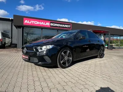 Gebraucht Mercedes A180 136 PS (100 kW) 2021 Schwarz Limousine