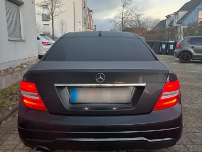 Gebraucht Mercedes C180 156 PS (114 kW) 2012 Schwarz Coupé