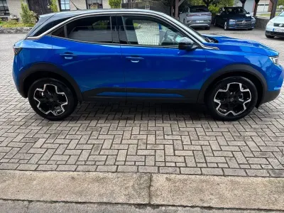 Używany Opel Mokka Ultimate 100 kW (136 KM) 2023 Niebieski SUV