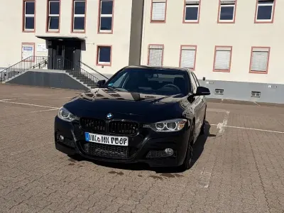 Gebraucht BMW 330 M Sport 258 PS (189 kW) 2012 Schwarz Limousine