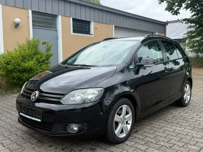 Second-hand VW Golf VI Team 105 CP (77 kW) 2010 Negru Hatchback