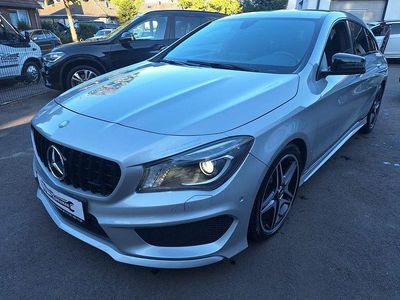 Silber Gebraucht 2016 Mercedes CLA180 AMG line Limousine | 17.700 € (Fairer Preis)