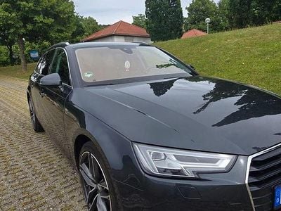 Gebraucht Audi A4 Sport 190 PS (139 kW) 2017 Grau Kombi