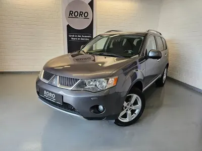 Gebraucht Mitsubishi Outlander 156 PS (114 kW) 2009 Grau SUV