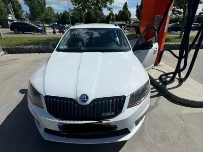 Gebraucht Skoda Octavia RS 220 PS (161 kW) 2015 Weiß Kombi