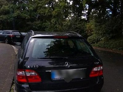 Mercedes E220