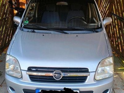 Silber Gebraucht 2005 Opel Agila Kleinwagen | 2.650 € (Teuer)