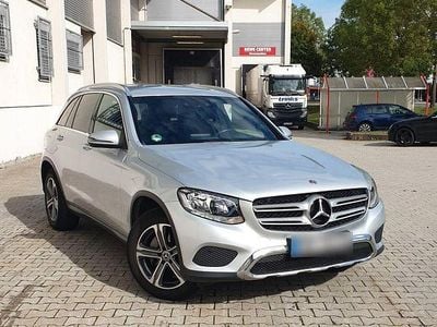 Second-hand Mercedes GLC250 211 CP (155 kW) 2017 Argintiu SUV