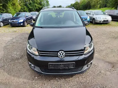 Gebraucht VW Touran 105 PS (77 kW) 2011 Schwarz Van / Kleinbus