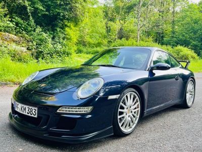 Porsche 911 Carrera