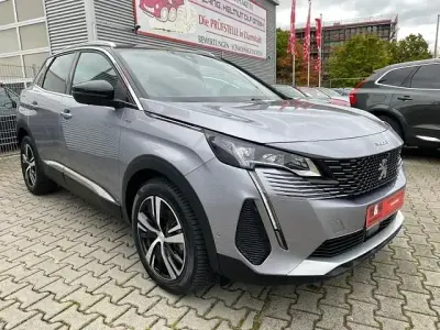 Gebraucht Peugeot 3008 GT 144 PS (105 kW) 2024 Grau SUV