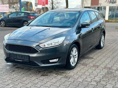 Gebraucht Ford Focus Business Edition 125 PS (91 kW) 2017 Grau Kombi
