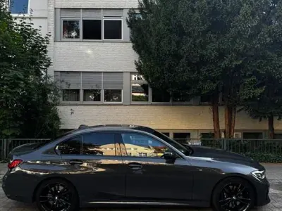 Gebraucht BMW 330 M Sport 258 PS (189 kW) 2019 Grau Limousine