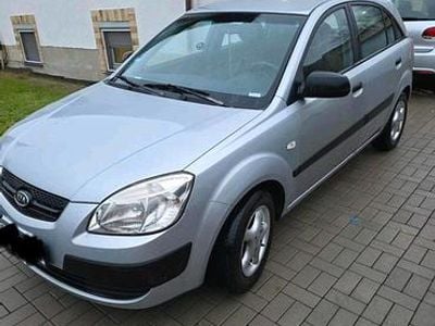 Gebraucht Kia Rio 111 PS (81 kW) 2006 Grau Kleinwagen