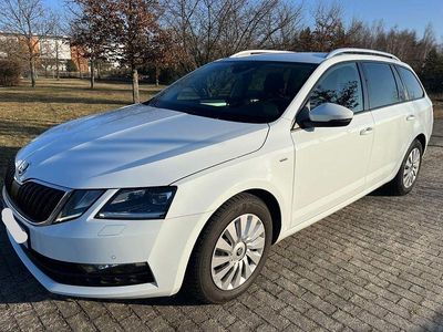 Weiß Gebraucht 2017 Skoda Octavia Drive Kombi | 17.500 € (Teuer)