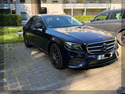 Używany Mercedes E400 AMG line 340 KM (250 kW) 2019 Niebieski Sedan/Limuzyna