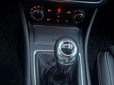 Gebraucht Mercedes CLA180 122 PS (89 kW) 2017 Schwarz Limousine