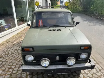 Usata Lada niva 73 CV (53 kW) 1991 Verde SUV