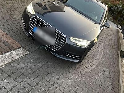 Gebraucht Audi A4 Comfort 218 PS (160 kW) 2016 Grau Kombi