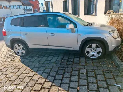 Gebraucht Chevrolet Orlando LS 141 PS (103 kW) 2013 Grau Van / Kleinbus