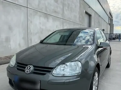 Gebraucht VW Golf V Comfortline 140 PS (102 kW) 2005 Grau Kleinwagen