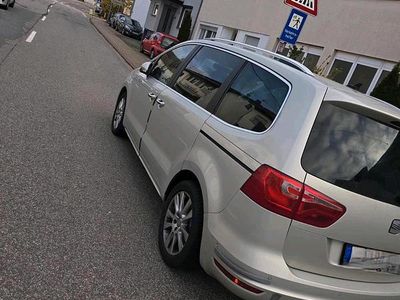 Silber Gebraucht 2012 Seat Alhambra Van / Kleinbus | 10.000 € (Fairer Preis)