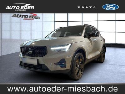 Gebraucht Volvo XC40 Plus 163 PS (119 kW) 2025 Vapour greymetallic SUV