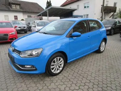 Gebraucht VW Polo Comfortline 75 PS (55 kW) 2017 Blau Kleinwagen