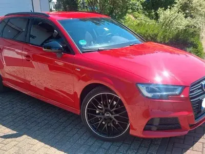 Używany Audi A3 Sport 190 KM (139 kW) 2020 Czerwony Sedan/Limuzyna