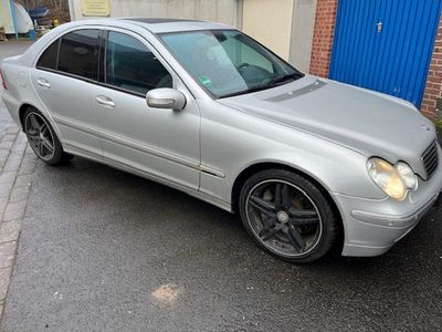 Silber Gebraucht 2003 Mercedes C240 Limousine | 4.790 €