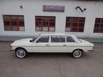 Usata Mercedes 250 129 CV (94 kW) 1978 Bianco Berlina