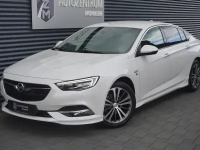 Gebraucht Opel Insignia OPC 165 PS (121 kW) 2017 Abalone weiss metallic Limousine
