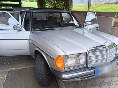 Second-hand Mercedes 200 60 CP (44 kW) 1983 Argintiu Berlinǎ