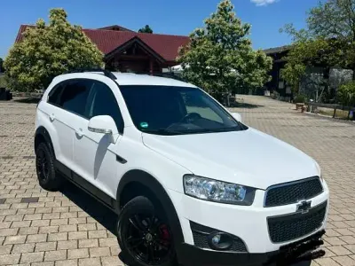 Gebraucht Chevrolet Captiva LT 167 PS (122 kW) 2011 Weiß SUV
