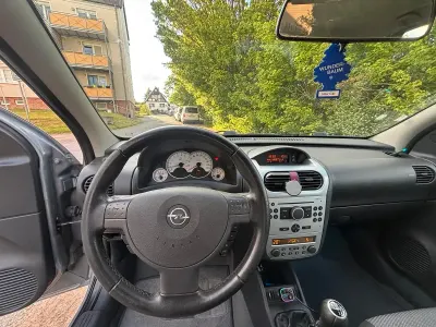 Gebraucht Opel Corsa 60 PS (44 kW) 2006 Silber Kleinwagen