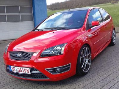 Gebraucht Ford Focus ST 226 PS (166 kW) 2008 Coloradorot Kleinwagen