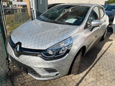 Gebraucht Renault Clio IV 73 PS (53 kW) 2017 Silber Kleinwagen