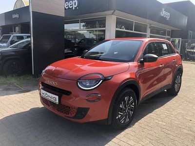 Neu Fiat 600 146 PS (107 kW) 2025 Orange Limousine