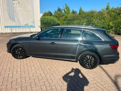 Gebraucht Audi A4 Advanced 190 PS (139 kW) 2019 Grau Kombi